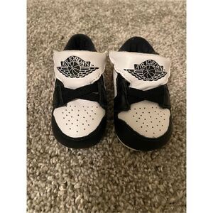 Nike Air Jordan Soft Sole Retro Baby Booties size 2c